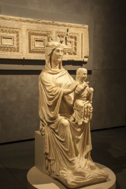 Firenze Museo del Duomo Statua 