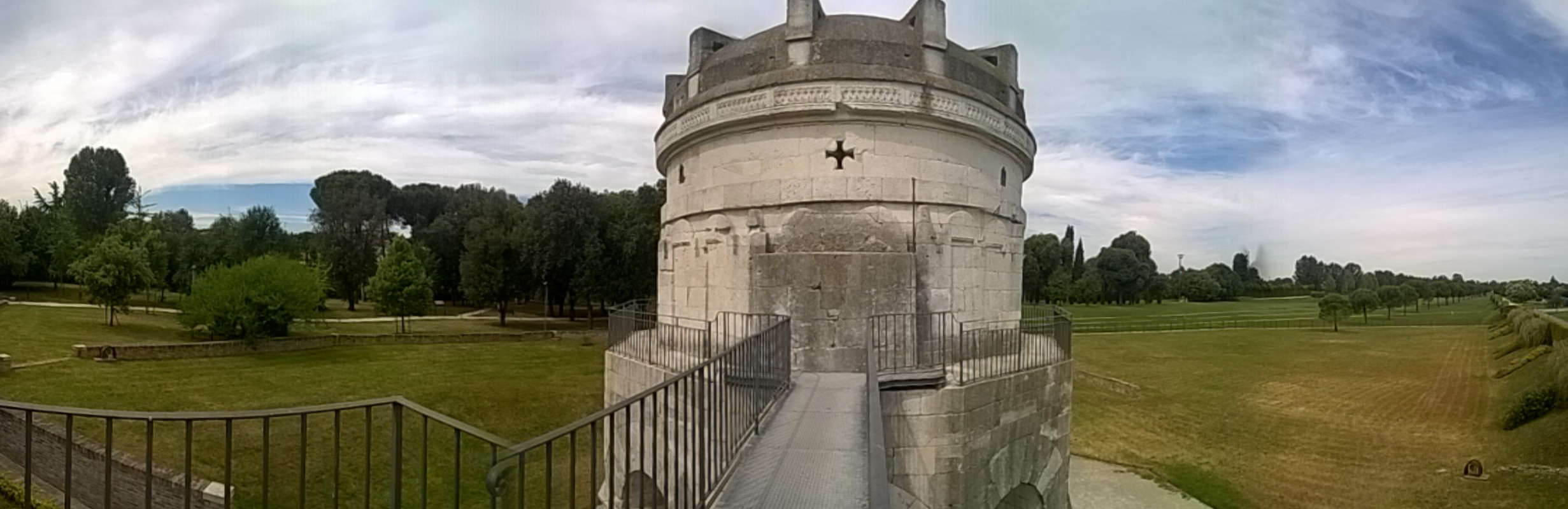 Ravenna Panorama edificio monumento Mausoleo di Teodorico