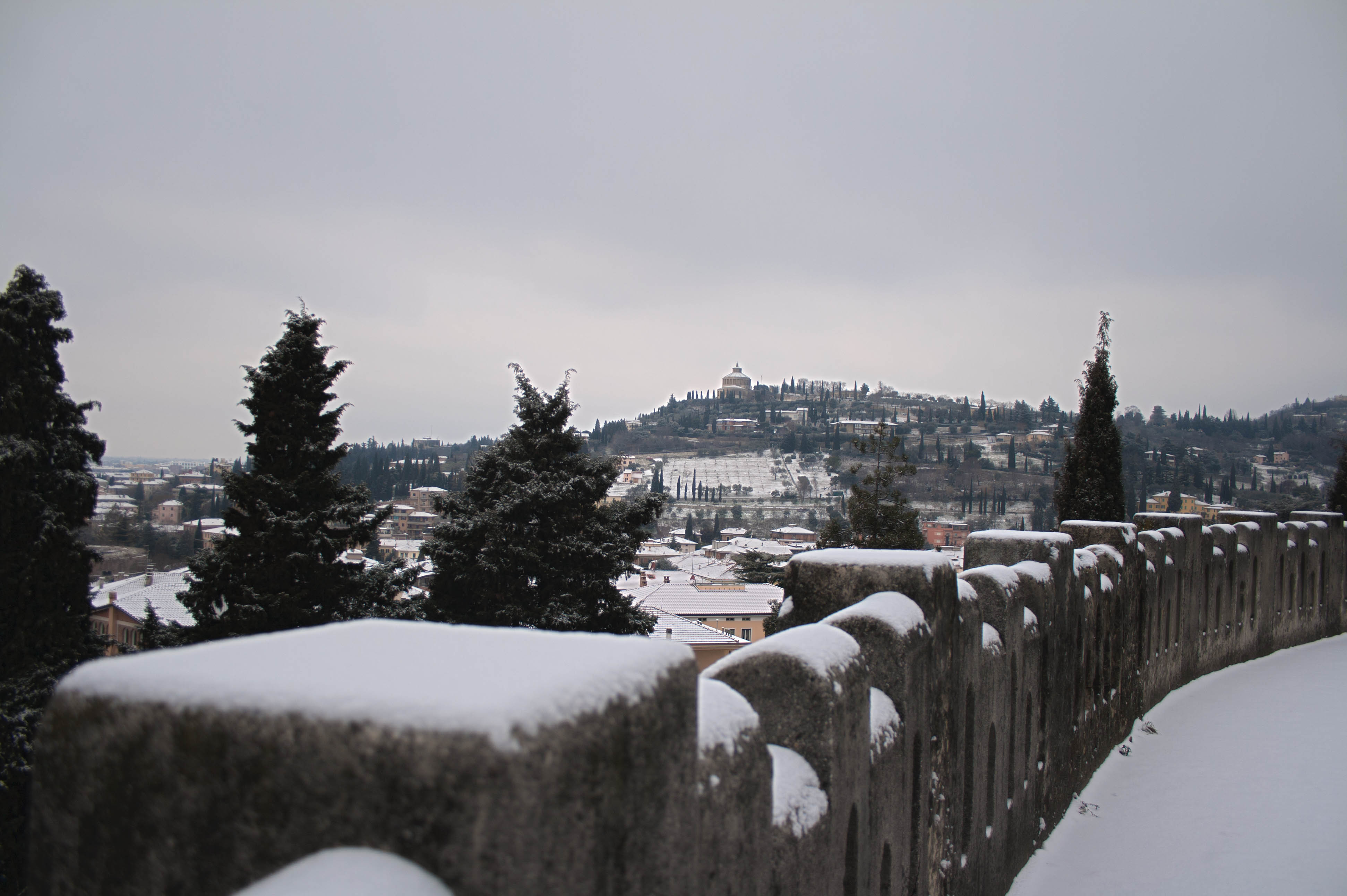 Verona Neve Vista del Santuario di Verona con la neve