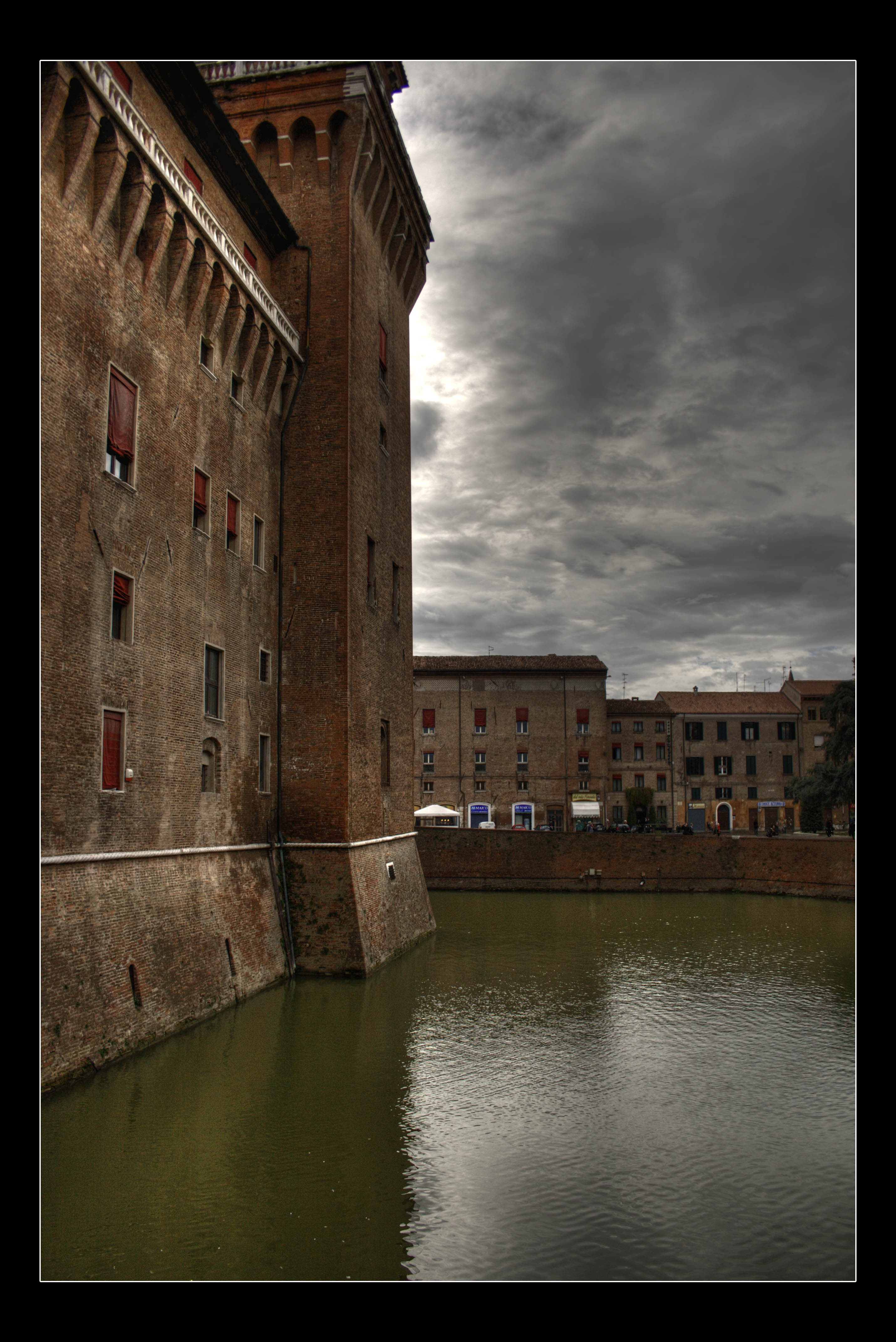 Ferrara Castello HDR 