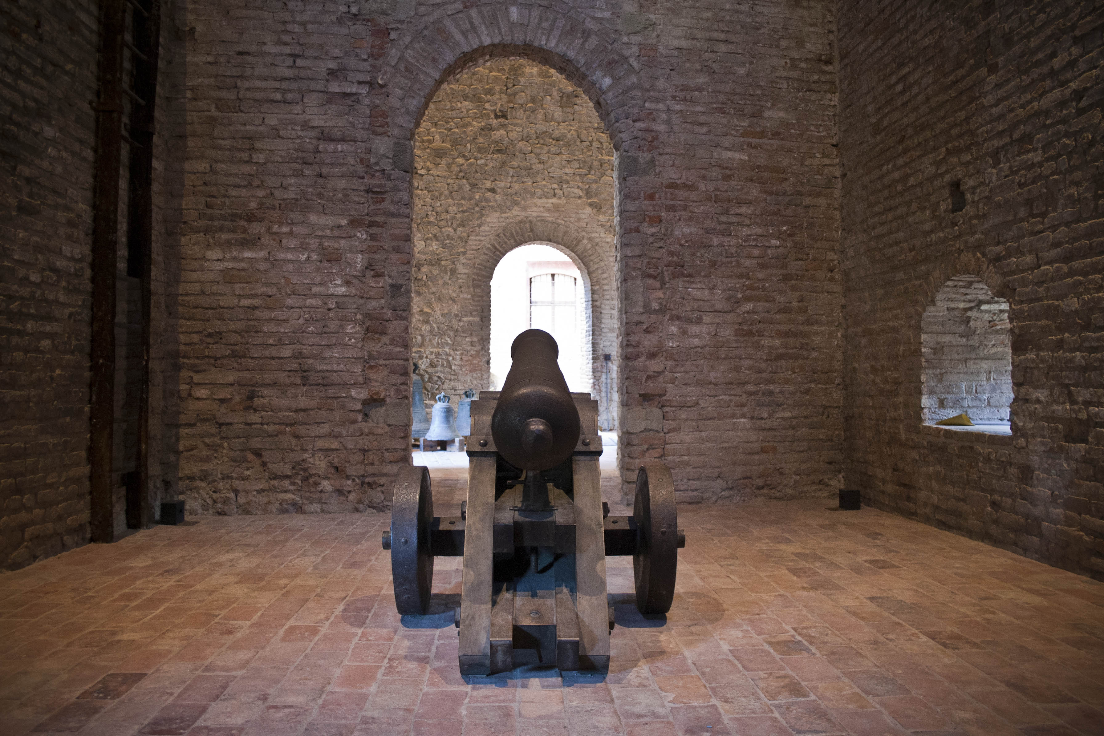 Vignola (Mo) Cannone Castello 