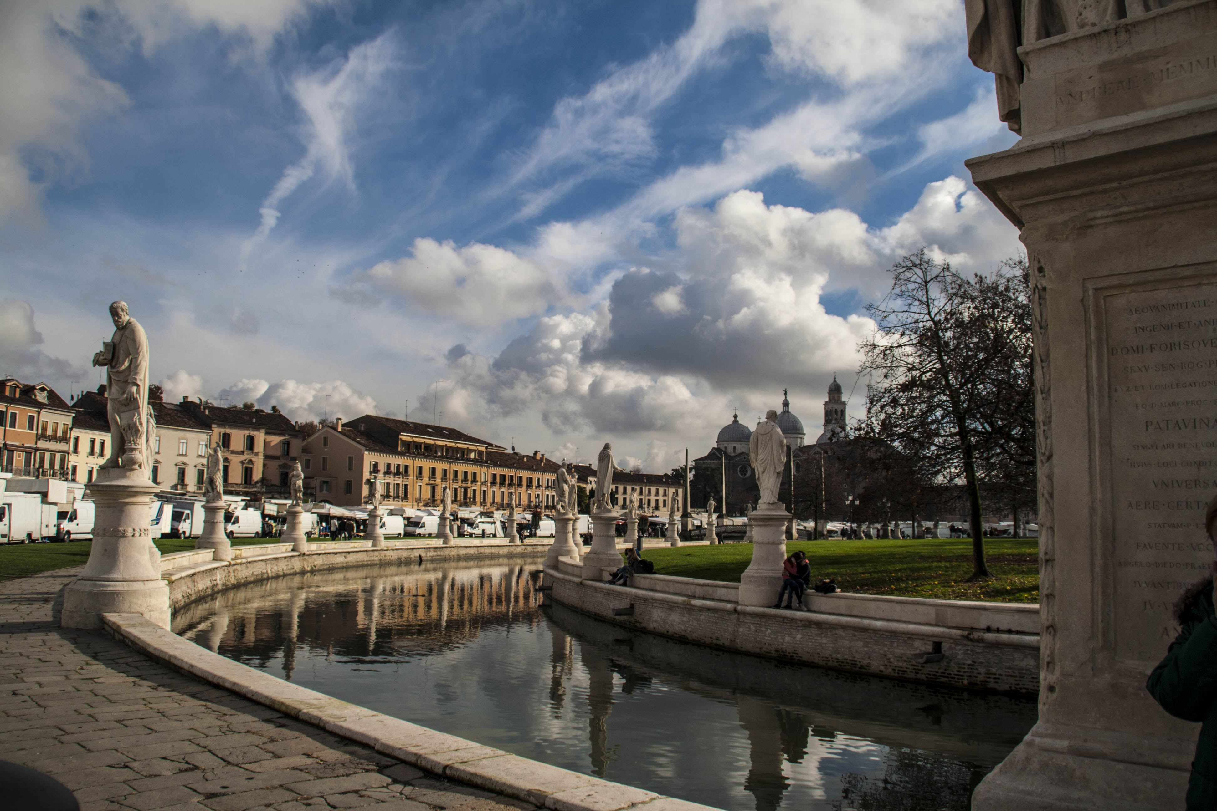 Padova Prato della Valle Particolare Monumenti Edifici 
