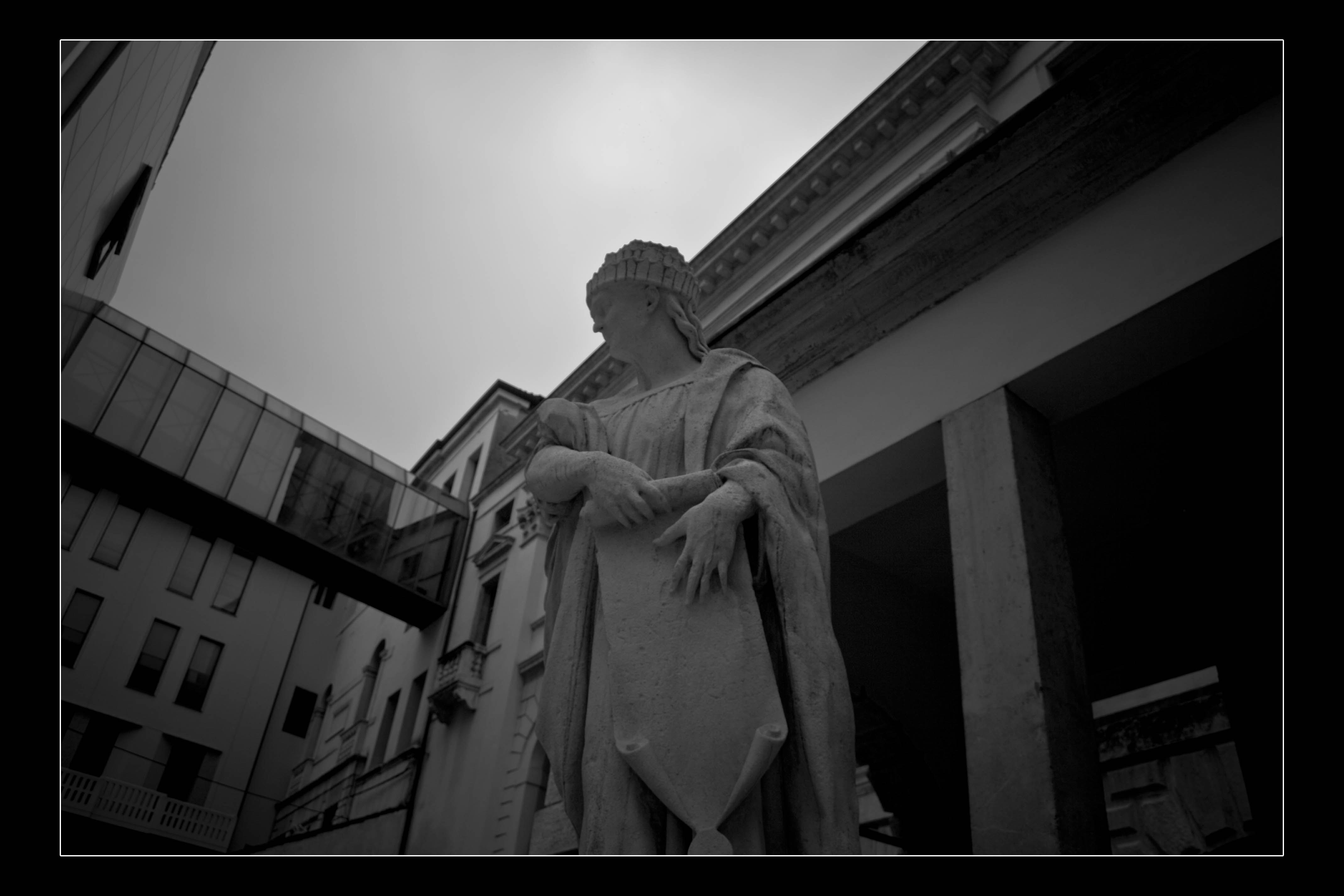 Padova Statua B/N 