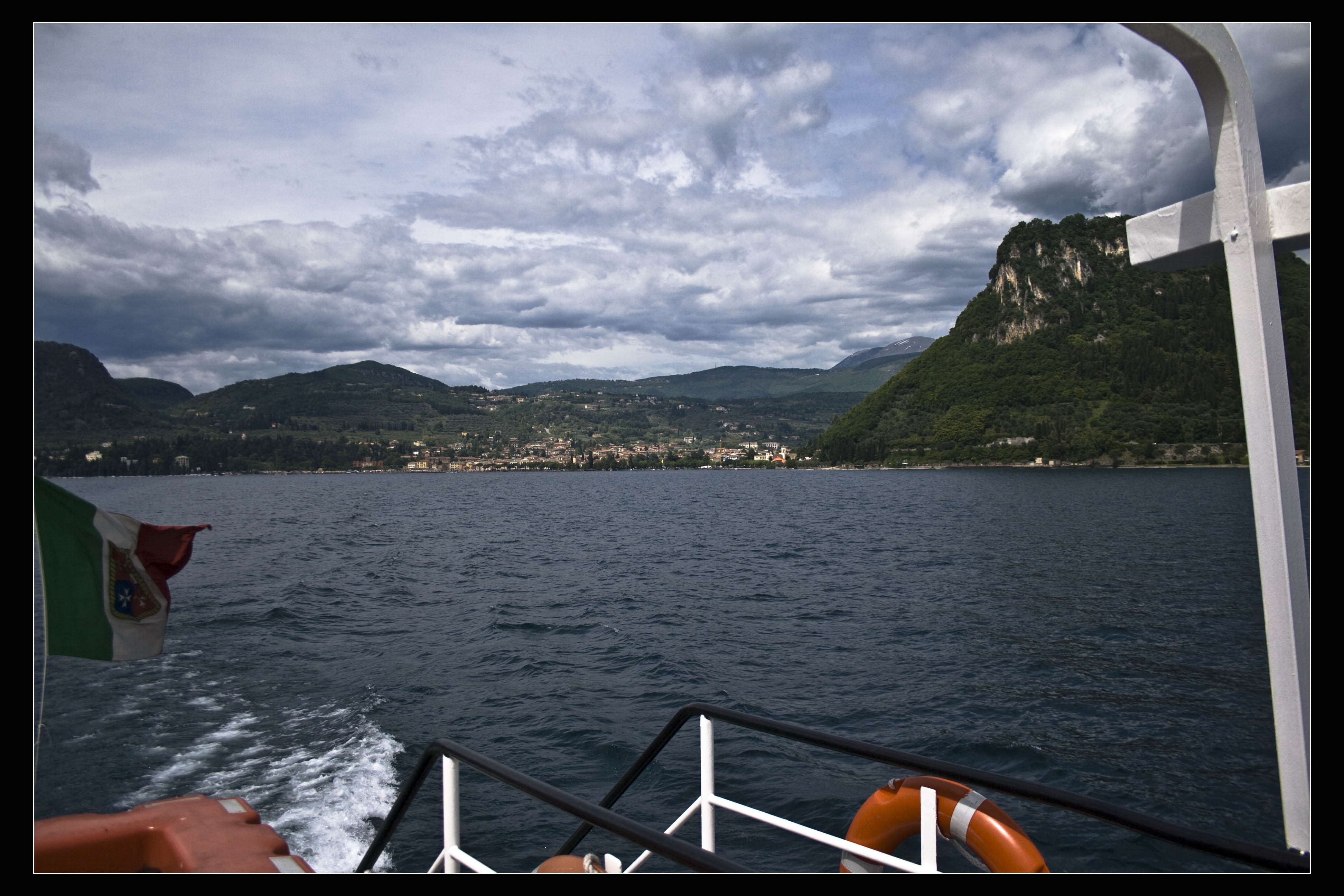 Garda (Vr) Lago di Garda Lago di Garda visto dalla barca