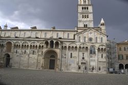 Modena Chiesa Edificio Duomo 