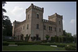 Bevilacqua (Vr) Castello Bevilacqua Il castello di Bevilacqua in provincia di Verona