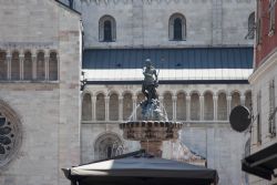 Trento Statua Fontana 