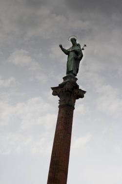 Bologna Statua 