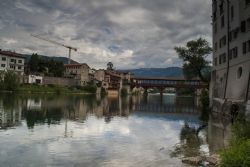 Bassano del Grappa (Vi) Ponte Fiume Piave Il ponte degli Alpini