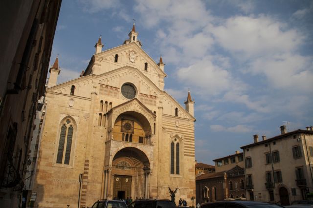 Verona Duomo Chiesa Monumenti 